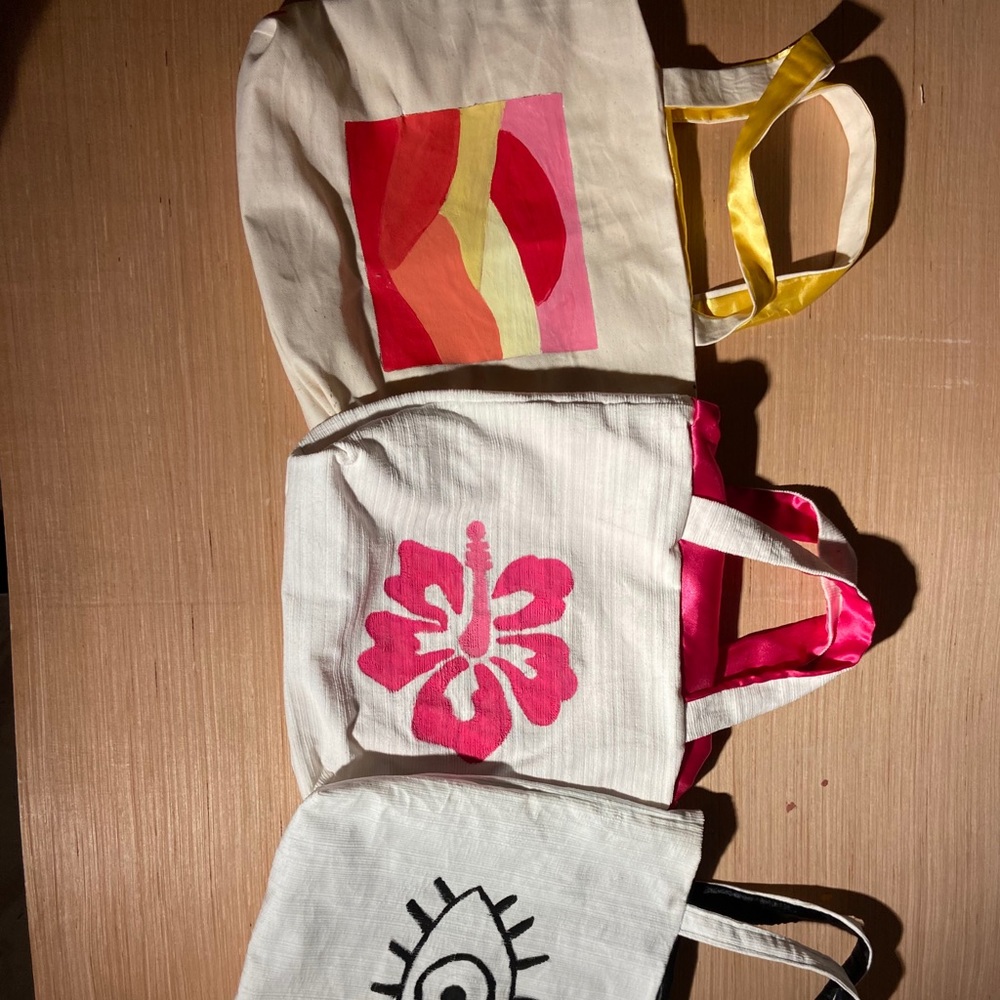 Tote bags